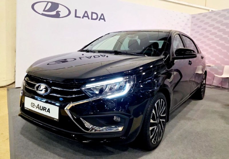 LADA представила электроседан e-Aura: ускорение на 4,5 секунды быстрее бензиновой версии