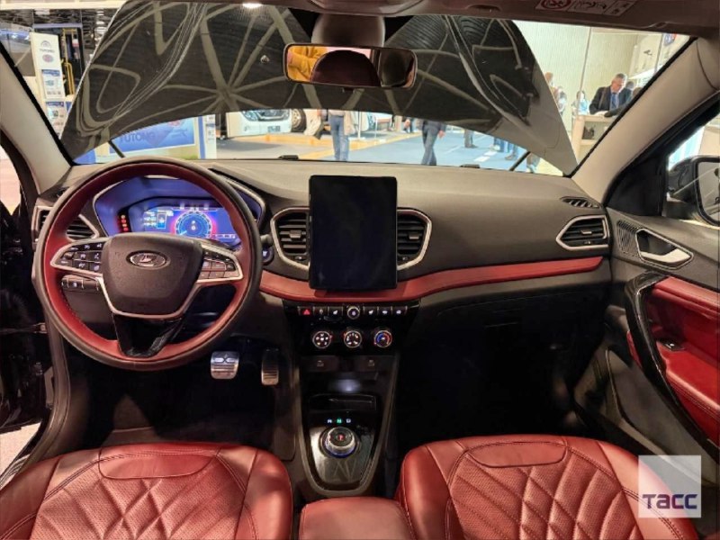 LADA представила электроседан e-Aura: ускорение на 4,5 секунды быстрее бензиновой версии