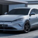 Обновлённый электроседан BYD Qin EV 2025: новые возможности и комплектации