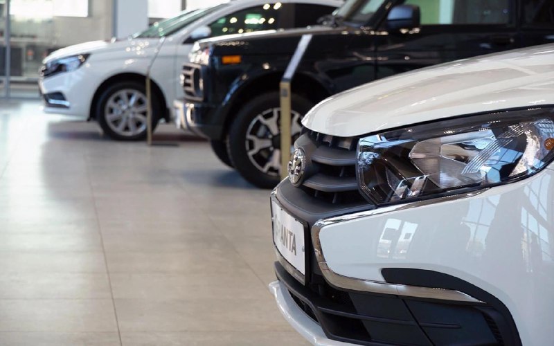 АвтоВАЗ сообщает о возможной утечке данных владельцев Lada