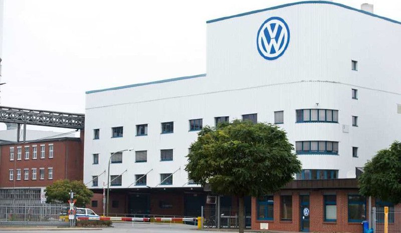 Volkswagen планирует продажу заводов в Германии: возможные сделки с китайскими компаниями