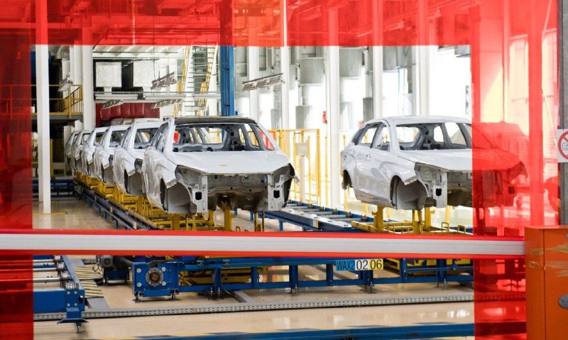 АвтоВАЗ приостанавливает конвейеры для модернизационных работ на сумму свыше 200 млн рублей