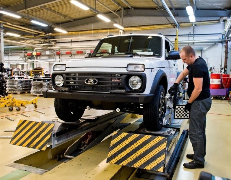 АвтоВАЗ приостанавливает конвейеры для модернизационных работ на сумму свыше 200 млн рублей