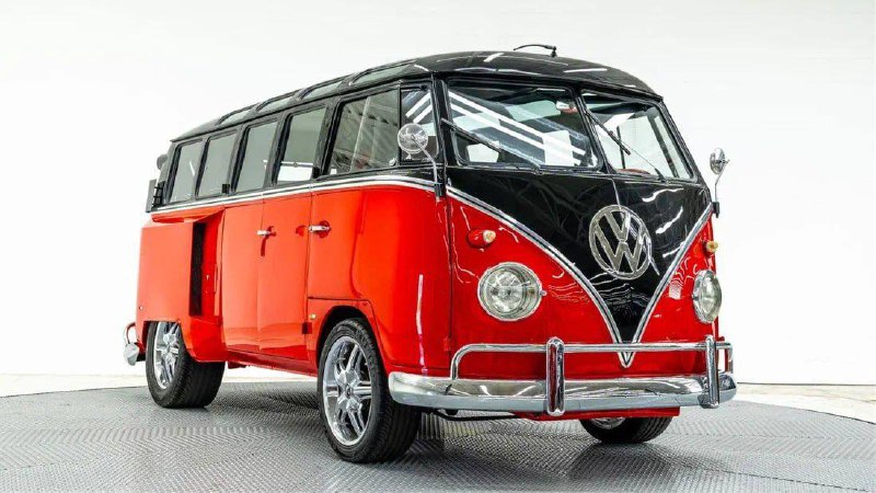 Уникальный кастомный микроавтобус Volkswagen с американским сердцем выставлен на продажу