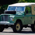 Классические Land Rover превращаются в современные электромобили