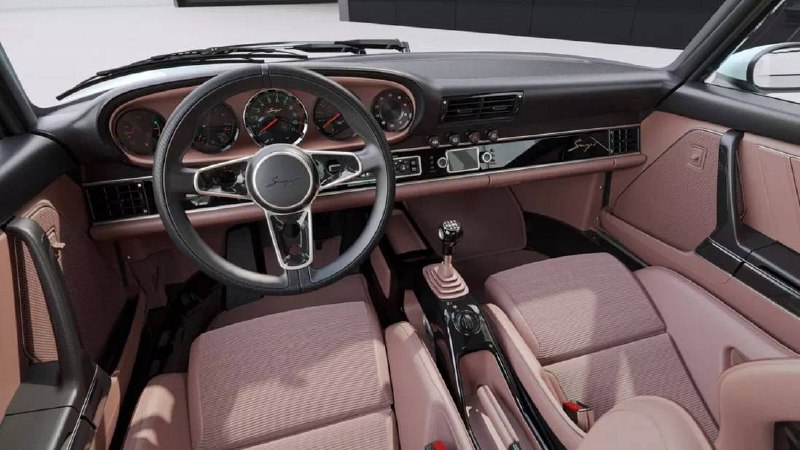 Рестомод Porsche 911: эксклюзивный проект с мощным атмосферником