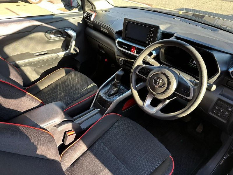Покупка японских автомобилей по выгодной цене: преимущества и возможности
