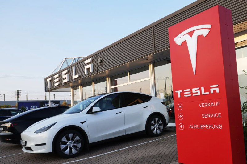 Продажи электромобилей Tesla в Европе сократились на фоне роста рынка и усиления конкуренции
