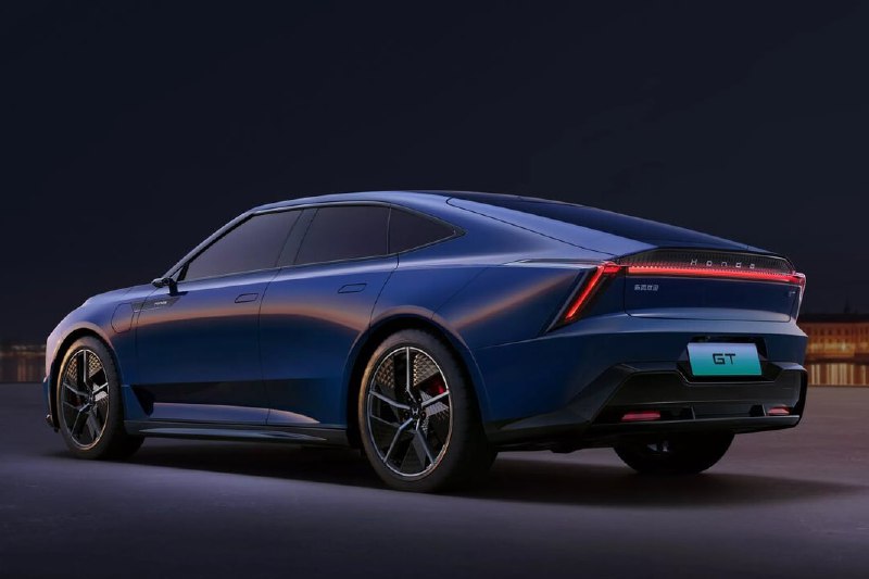 Honda GT: Новый электрический лифтбек в двух стилях для китайского рынка