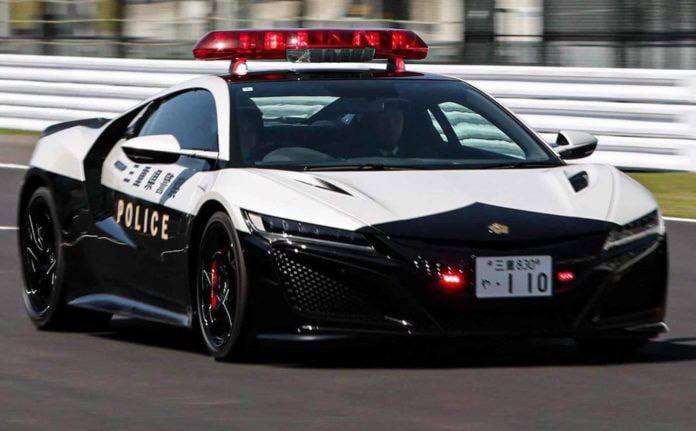 Японская полиция оснастила свой автопарк новым гиперкаром Honda NSX