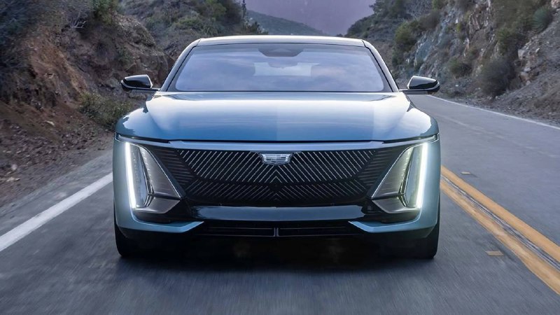Cadillac представила ультраэстимвелированный электрокар Celestiq
