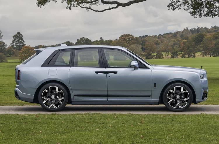 Эксклюзивный кроссовер Rolls-Royce Cullinan Daisy для любителей горного туризма
