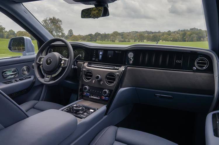 Эксклюзивный кроссовер Rolls-Royce Cullinan Daisy для любителей горного туризма