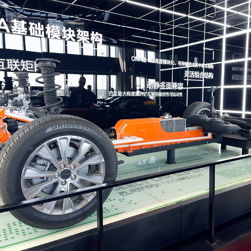 Lynk & Co 03 Cyan: гоночная техника в реальности