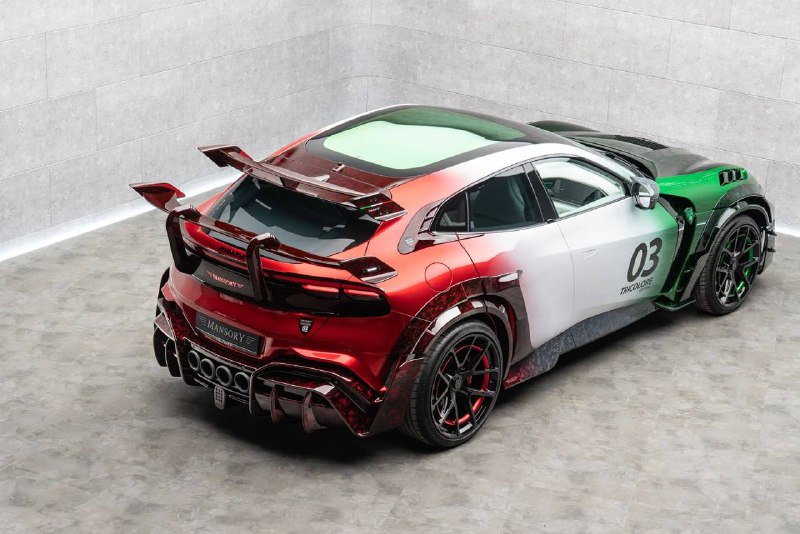Мастеровое тюнинг-обновление Ferrari от Mansory: яркий Purosangue в лимитированной серии