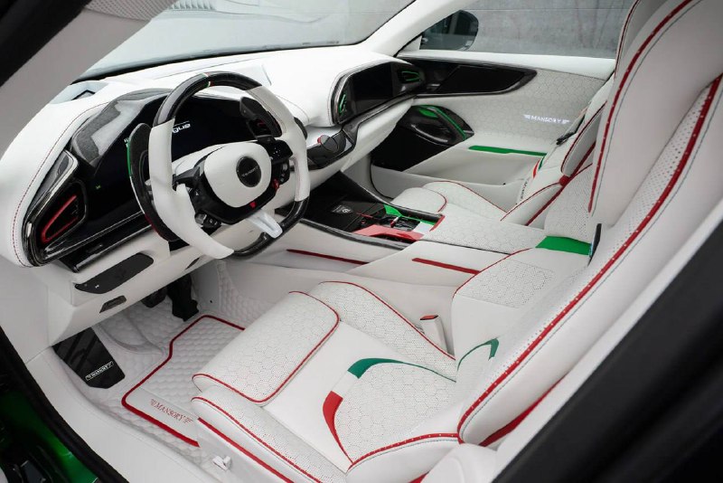 Мастеровое тюнинг-обновление Ferrari от Mansory: яркий Purosangue в лимитированной серии