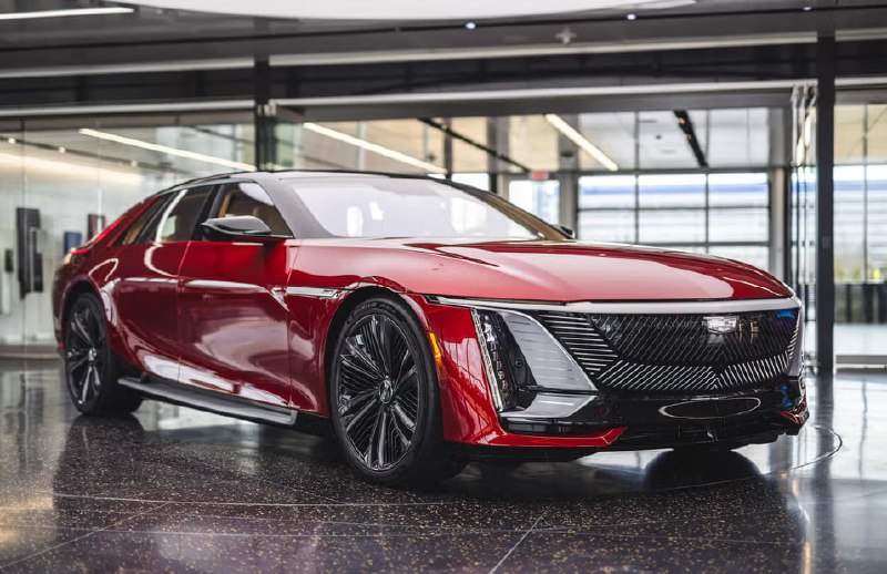 Проблемы с спросом на электрокар Cadillac Celestiq