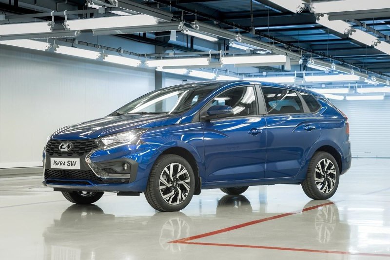 АвтоВАЗ ограничит выпуск базовой модели LADA Iskra, делая её менее доступной