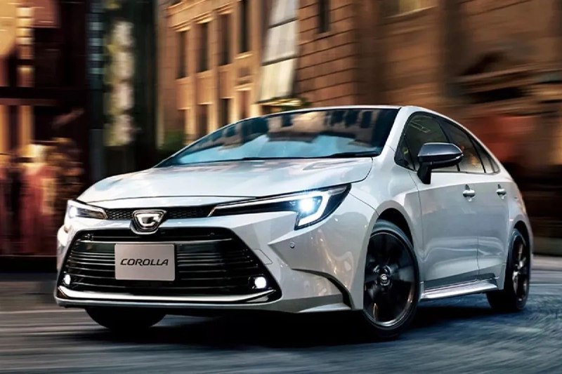 Все новые Toyota Corolla в Японии перейдут на гибридные технологии