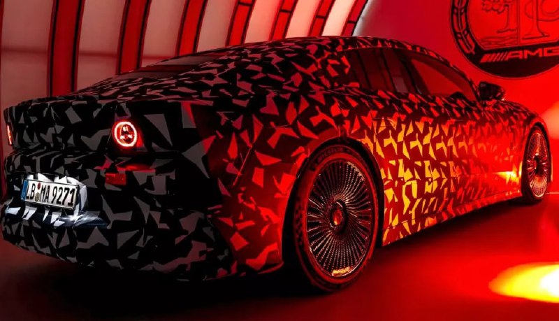 Mercedes-AMG анонсирует электросуперседан мощностью около 1000 лошадиных сил