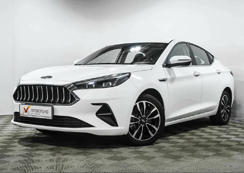 Динамика цен на подержанные автомобили в России: снижение стоимости продолжается