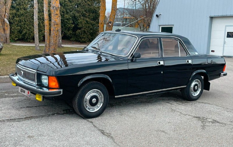 Редкая Волга с V8 двигатель продается в Европе