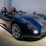 На Апеннинском полуострове дебютировал новый спорткар с американским двигателем V8