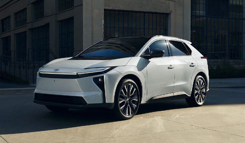 Обновленный электрокроссовер Toyota bZ4X представлен на рынке Европы и США