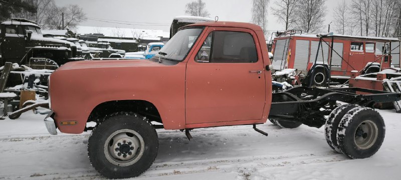 Редкий грузовик из Бобруйска проходит рестайлинг
