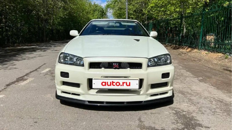 Редкий Nissan Skyline R34 V-Spec II Nur продается в Москве за рекордную сумму