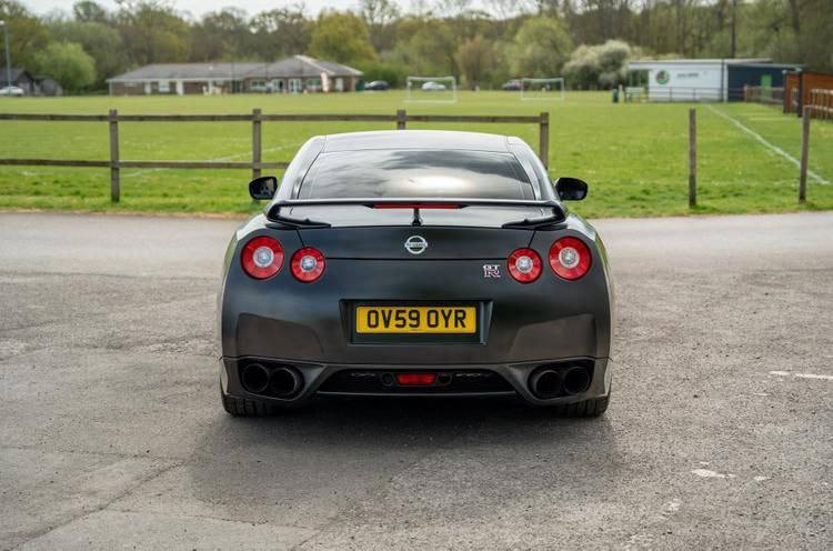 Эксклюзивный Nissan GT-R Black Edition 2009 года выставлен на аукцион