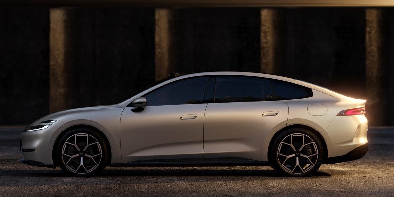 Первые изображения нового электромобиля Changan Qiyuan C390