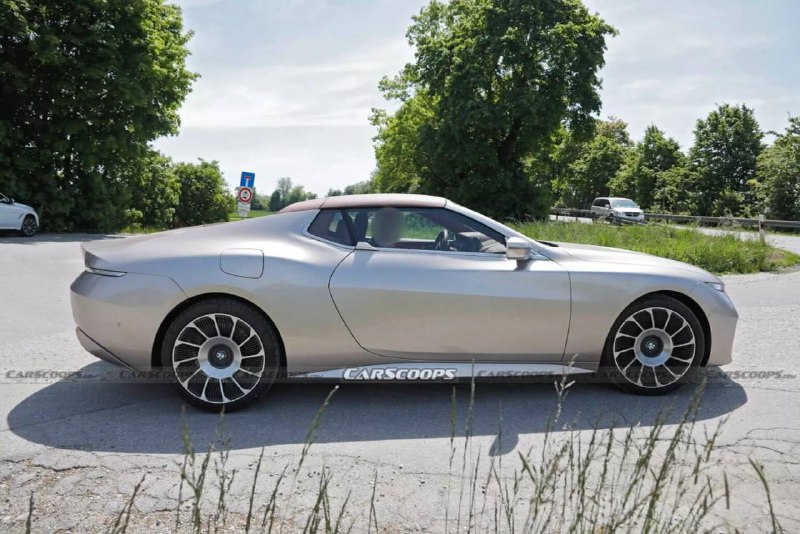 Лимитированный спортивный автомобиль BMW Skytop на базе M8 Competition