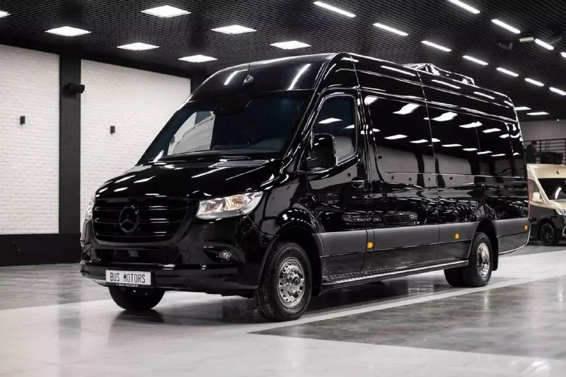 Роскошный бронированный Mercedes Sprinter появился в продаже в России