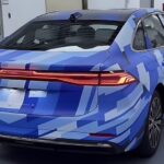 Geely анонсирует новый гибридный седан с дальностью более 2100 км