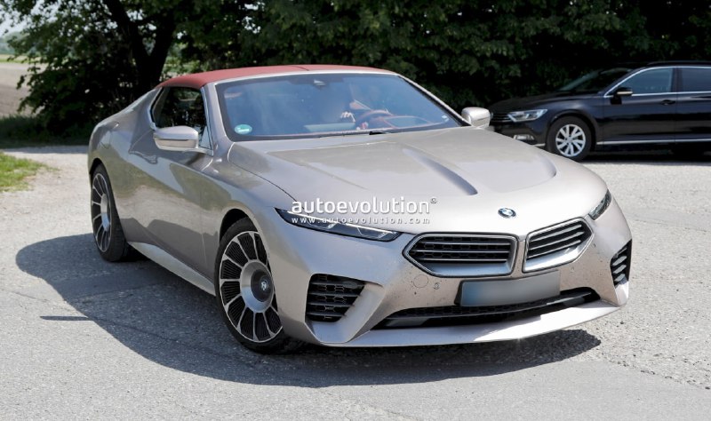 Появление серийного BMW Skytop без камуфляжа в Германии