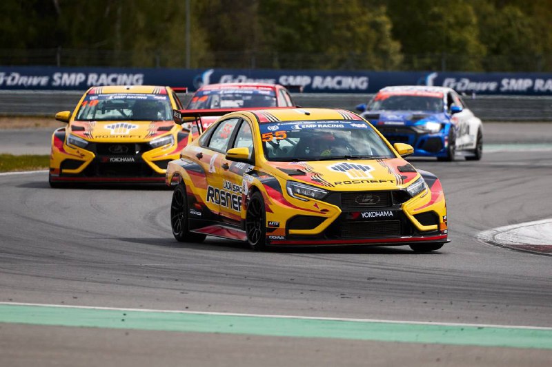 Первый этап РСКГ и Формулы-4 на Moscow Raceway: яркое начало сезона