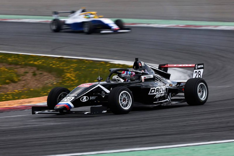 Первый этап РСКГ и Формулы-4 на Moscow Raceway: яркое начало сезона