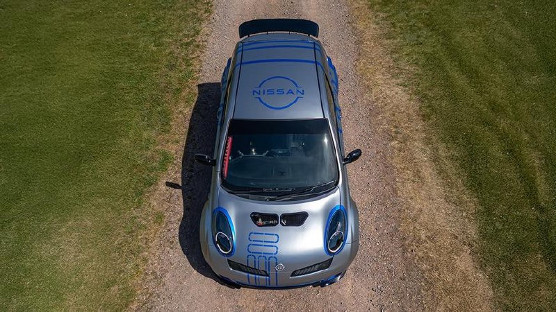 Восстановленный и модернизированный Nissan Micra V6 2002 года привлек внимание автолюбителей