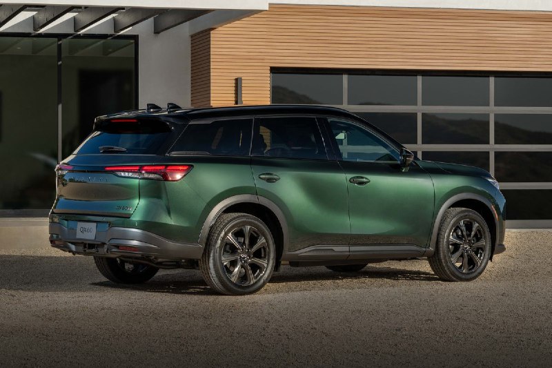 Обновленный Infiniti QX60: новый дизайн и расширенные возможности