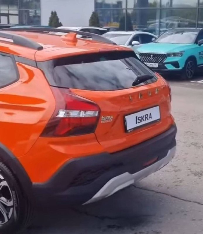 В Москве появились первые автомобили новой модели Lada Iskra