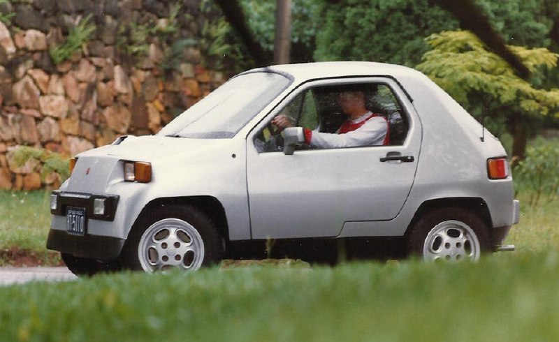 История микрокара Dacon 828: пародия на Porsche 928 и его судьба