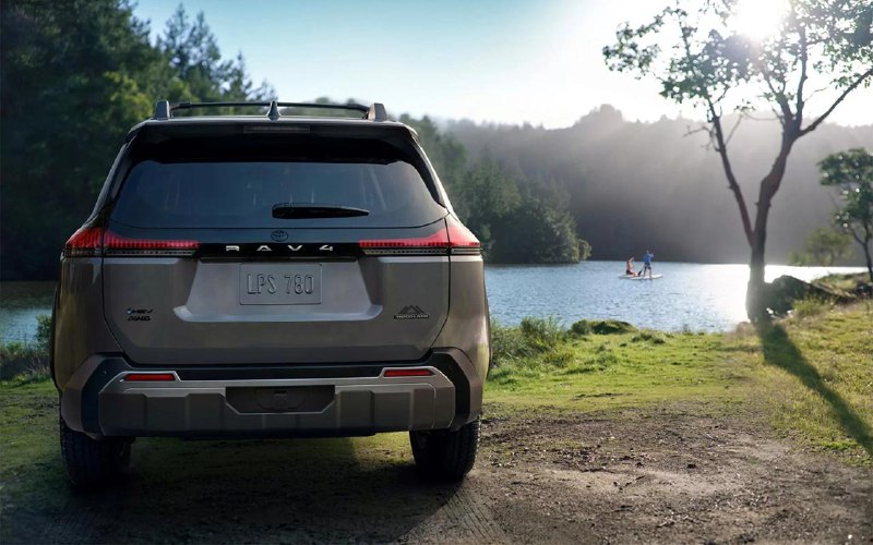 Представлен новый шестое поколение Toyota RAV4: новые особенности и гибридные версии