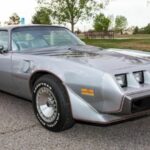 Редкая классика: Pontiac Firebird Trans Am 1980-х в отличном состоянии с минимальным пробегом