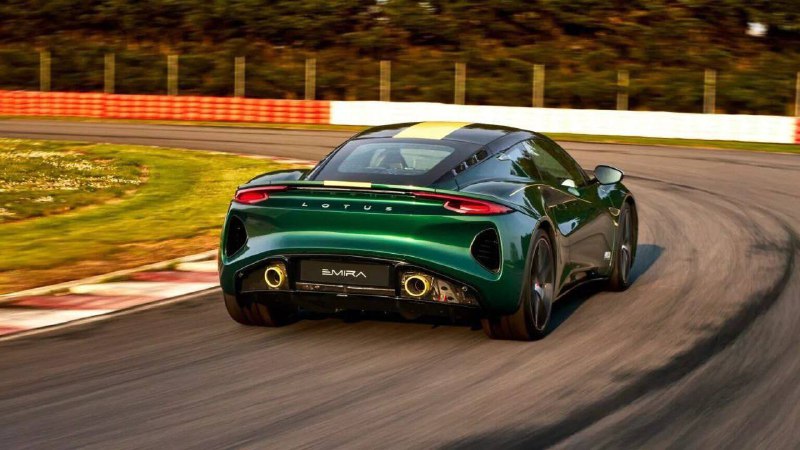 Lotus выпустила особую серию Emira в честь 60-летия победы Джима Кларка