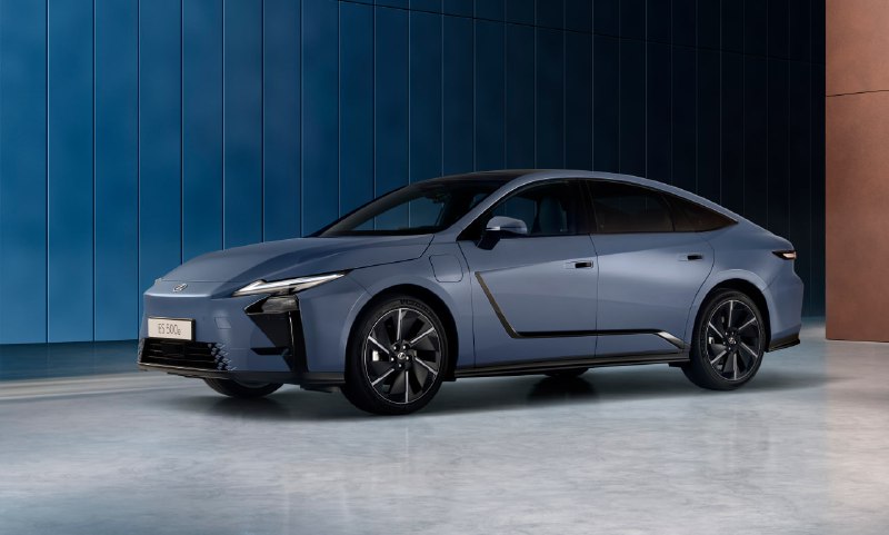 Новый Lexus ES представлен на европейском рынке: гибридные и электромобили с современным дизайном и технологичными опциями