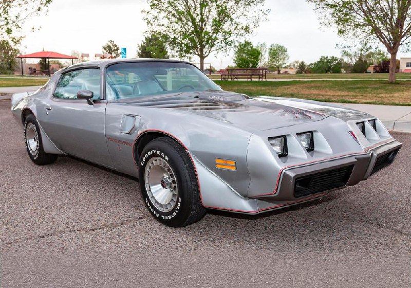 Редкий Pontiac Firebird Trans Am 1979 с минимальным пробегом выставлен на продажу