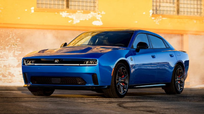 Новый электромобиль Dodge Charger Daytona: лифтбек с высокой производительностью