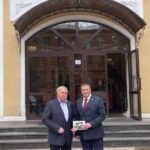 Книжка-раскраска о советских машинах времен Великой Отечественной войны и послевоенного периода