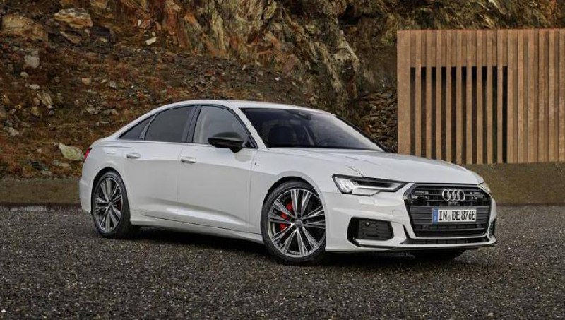 Обновленный Audi A6 получил подзаряжаемый гибридный привод